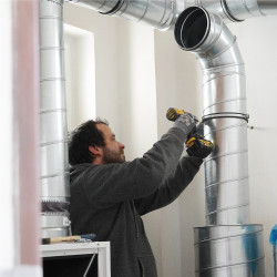 Скоба за въздуховод с гумено уплътнение Ø 250 мм